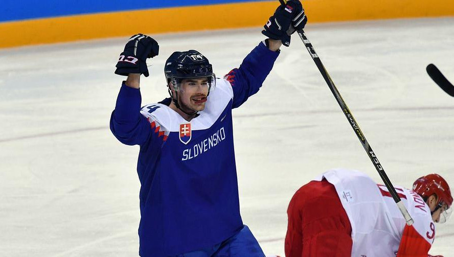 Игрок выступает за чешский «Плзень».