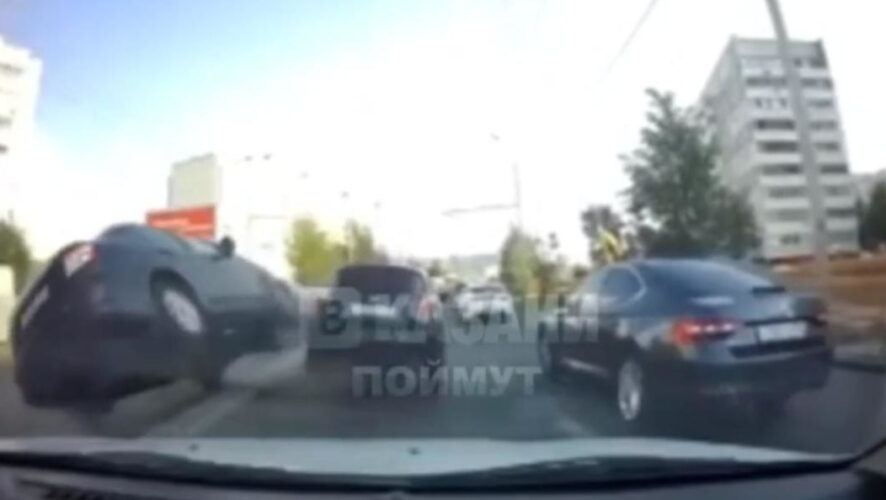 Инцидент произошёл по улице Сахарова.