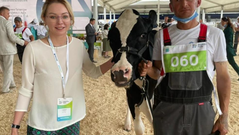 Обаяние буренки оценил эксперт из Венгрии.