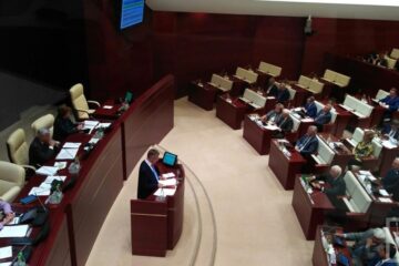 На 38 заседании татарстанского парламента председатель комитета по бюджету налогам и финансам Леонид Якунин выступил с отчетом об исполнении бюджета.
