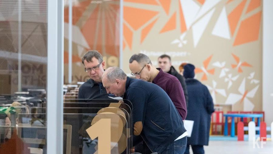 Это связано с проведением Ураза-байрам.