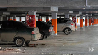 Ситуацию с парковками во дворах столицы Татарстана автовладельцы оценили на 2