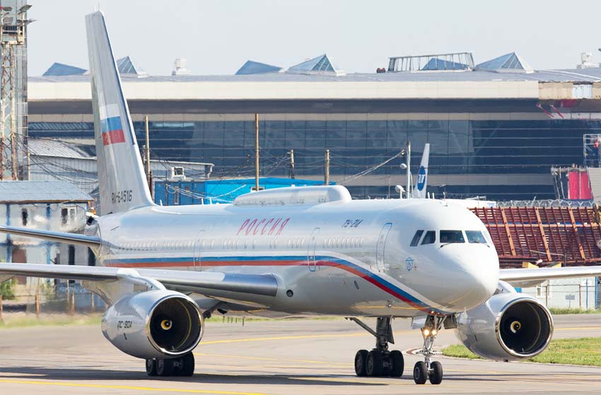 Минобороны может отказаться от SSJ-100 в пользу казанских Ту-214