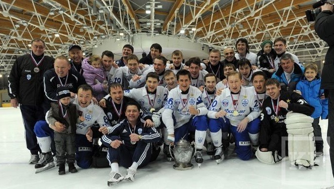 Вчера команда «Динамо-Казань» завоевала кубок России по хоккею с мячом
