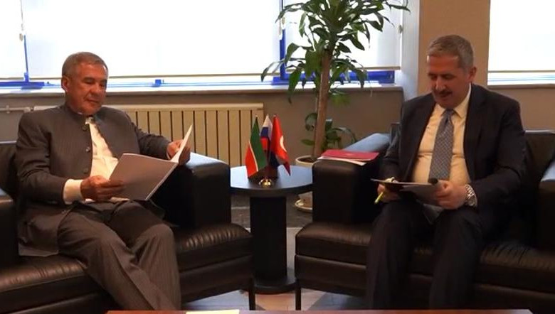 Оба лидера обсудили деятельность Минниханова в Группе стратегического видения &laquo;Россия &ndash; исламский мир&raquo;.