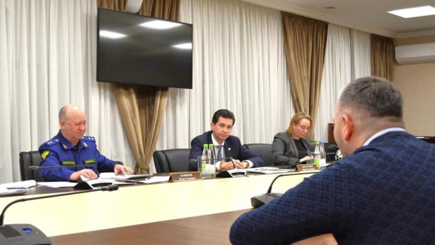 Заявители отмечали очень долгое расследование полицейскими уголовных дел и другие проблемы.