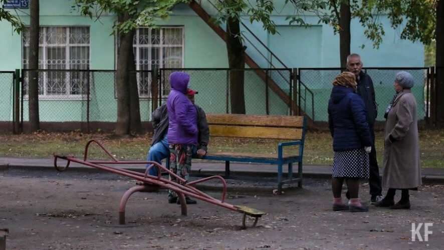 Всего планируется завершить работы на 93 придомовых территориях.