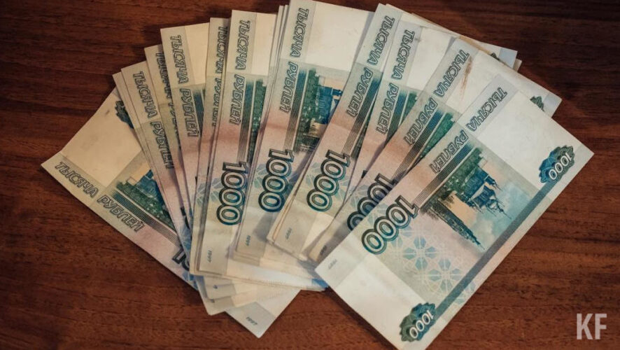 Житель Мамадыша положил на стол начальника ГИБДД 50 тысяч рублей.