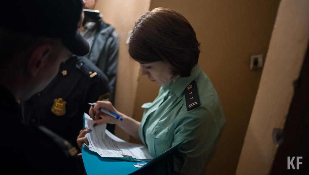 Сотрудники ФССП помогли возместить ущерб пострадавшей в аварии.