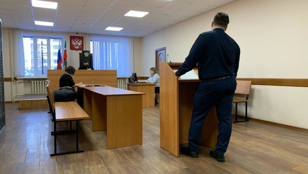 Юрий Колсанов поставлял кислород в центральную районную больницу. Технический или медицинский – все еще пытаются выяснить в суде. И это не самый сложный вопрос. Больше всего волнует