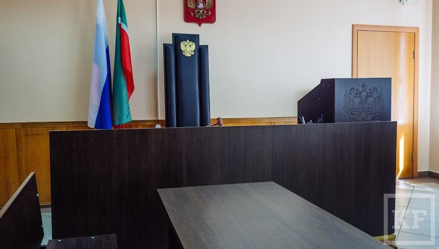 Обвиняемые в хищениях 95 млн рублей вину не признают.