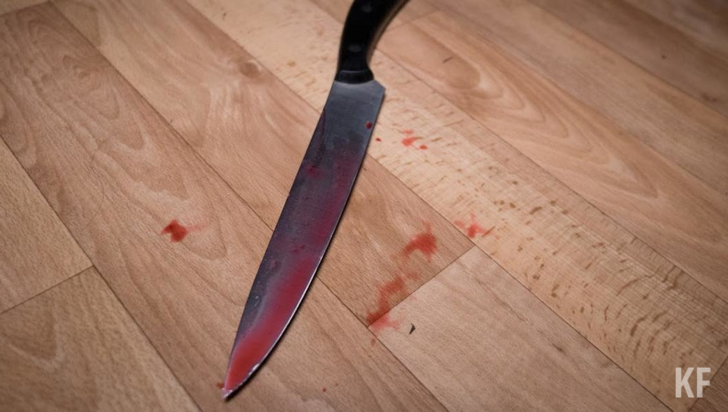 В больницу попали двое раненых.