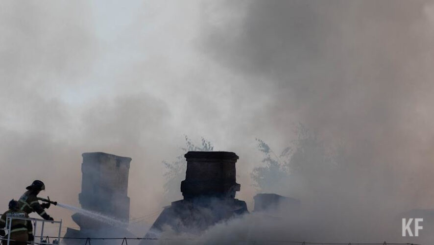 Губернатор Тюменской области Александр Моор призвал местных жителей соблюдать меры противопожарной безопасности.
