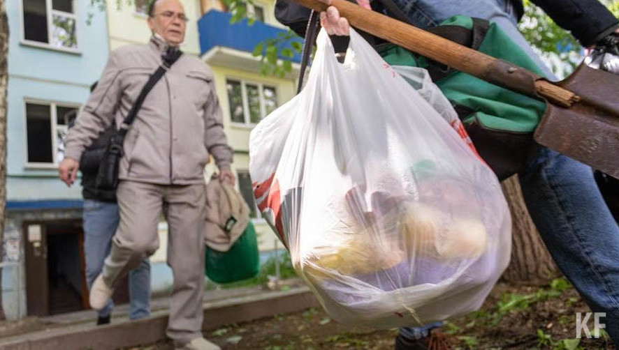 Средняя сумма пожертвования по России — 371 рубль.