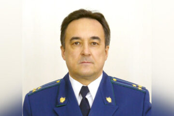 Коллективу нового руководителя представил прокурор республики Илдус Нафиков.