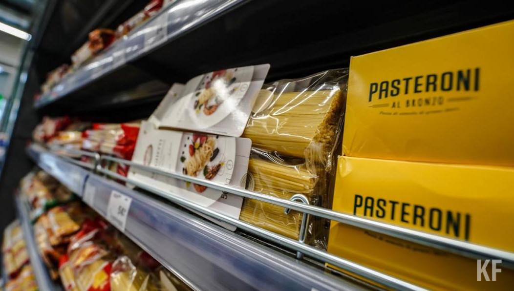 Таким образом ведомство пытается предотвратить новый ажиотаж на продукты в магазинах.