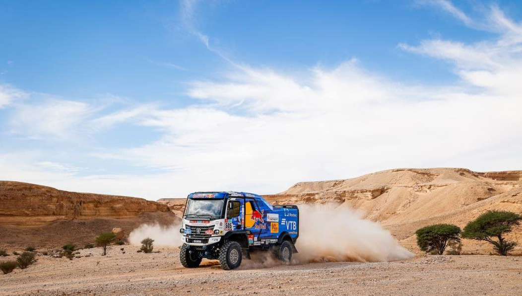 Первым на финиш приехал экипаж Андрея Каргинова.