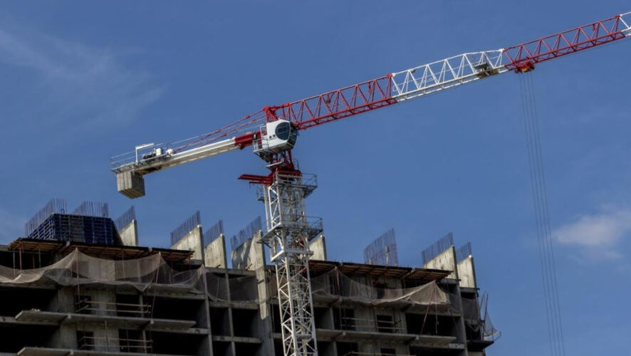 На стадии готовности еще четыре дома.