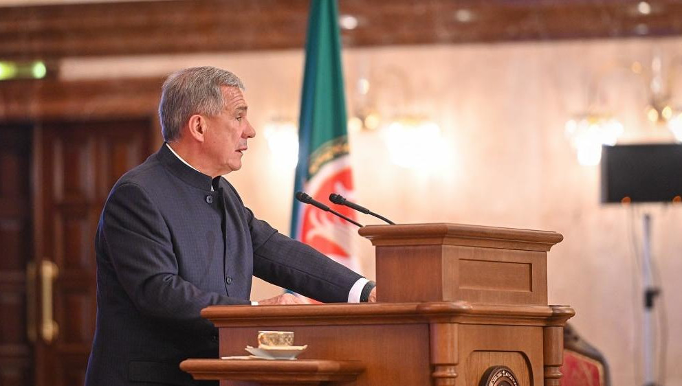 В первую очередь это опора на менталитет