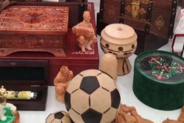 Прибывающим из разных стран на игры ЧМ-2018 в Казань любителям футбола предложат приобрести сувениры