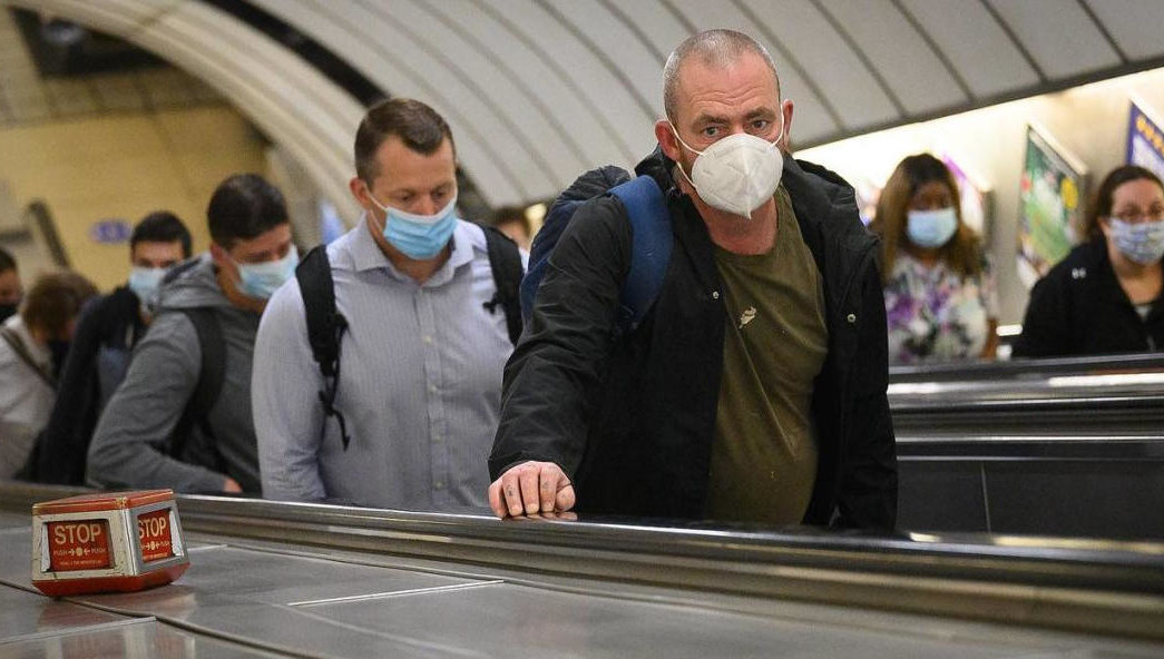 Число заболевших татарстанцев перешагнуло за полторы тысячи. Минздрав республики в очередной раз призывает к вакцинации. Тем более что теперь вакцину можно получить назально.