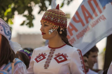 Послание президента Татарстана Госсовету обозначило приоритетные направления в жизни региона на ближайший год. Среди основных - сохранение языков народов республики.