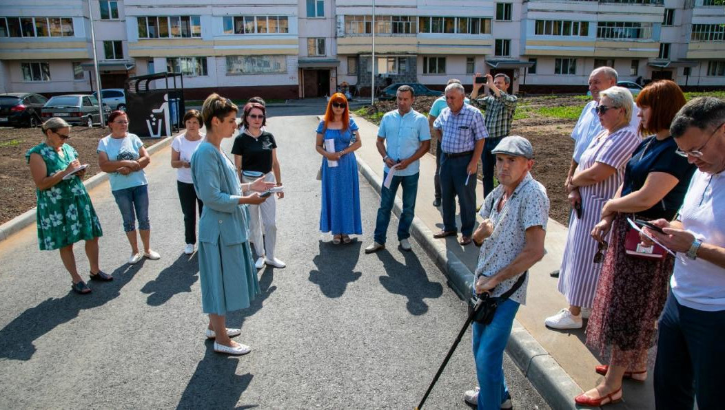 Делается это для создания условий для «мужественных людей».