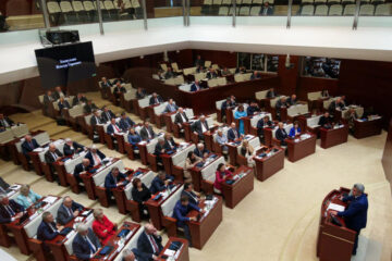 Закон о патриотическом воспитании приняли во втором и третьим чтениях на сегодняшнем заседании парламента республики.