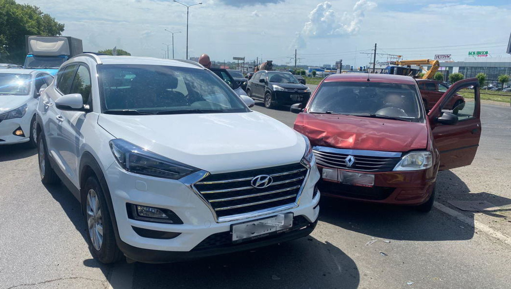 Среди травмированных - два ребенка.