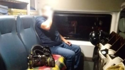 Нуждавшийся в помощи решил пойти в город пешком с базы отдыха &laquo;Оазис&raquo;.