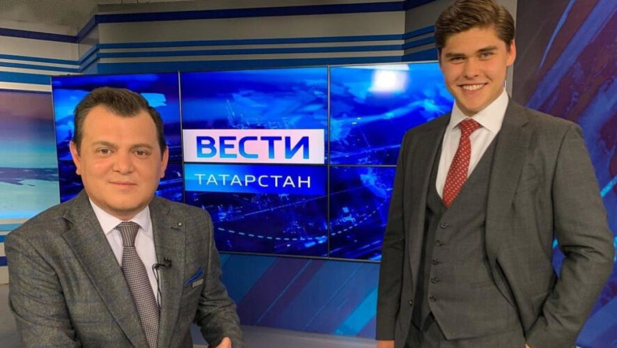 Почти год он практиковался в журналистике на телеканалах Татарстана.