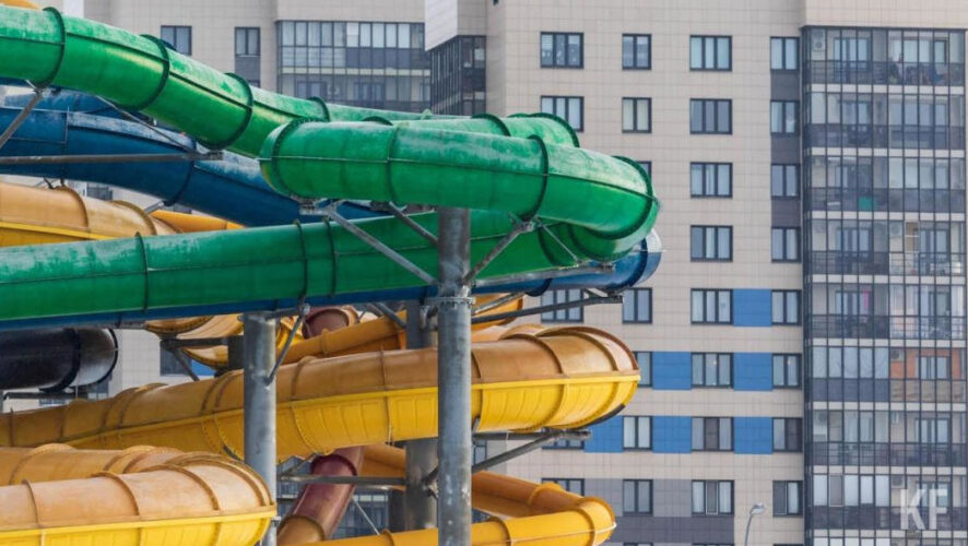 Девять отдыхающих госпитализированы.