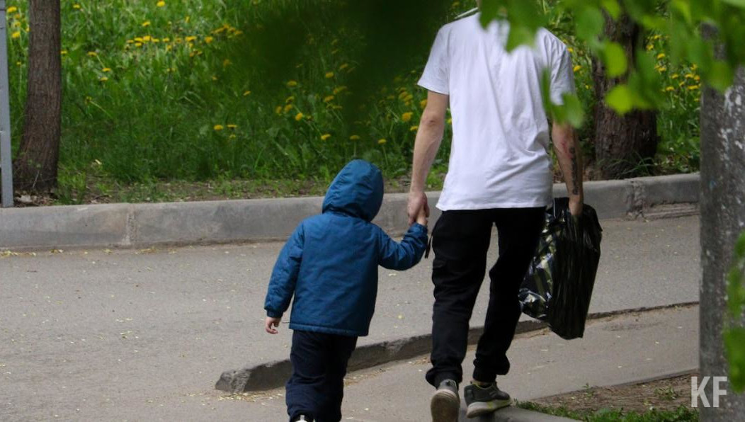 На первого и второго ребенка сумма вычета равна 1400 рублей