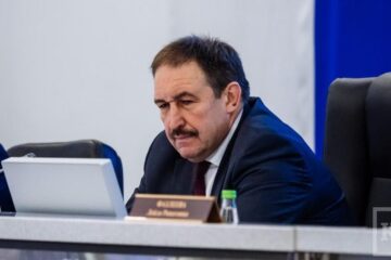 Премьер Алексей Песошин о судьбе «аварийщиков» и экономике