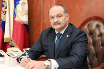 Руководитель региона поручил вице-премьеру республики Рамазану Джафарову уточнить информацию по каждому уклонисту.