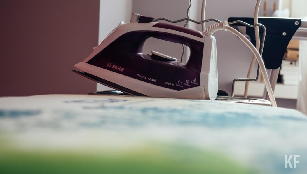 Среди похищенного - утюги и футболки.