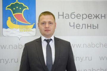 Градоначальник пожелал Ильмиру Исхакову успехов.