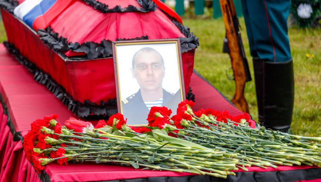 У Ярухина остались две дочери тринадцати и пяти лет.
