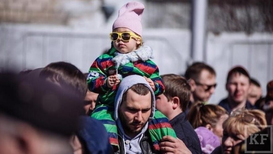450 детей — 220 мальчиков и 230 девочек — родились в Казани по итогам прошлой недели