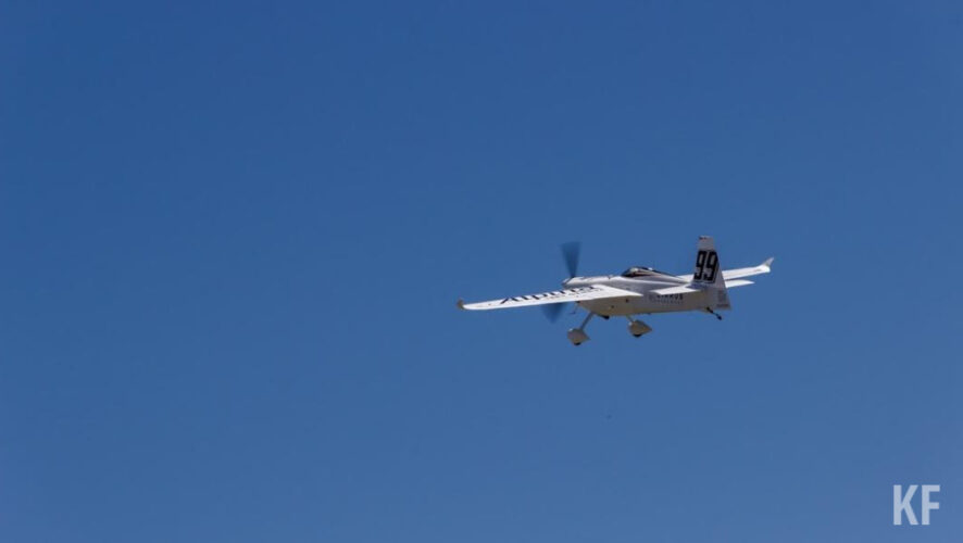 На земле разрушений нет.