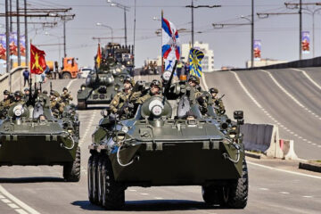 Российская армия регулярно перевооружается и доукомплектовывается
