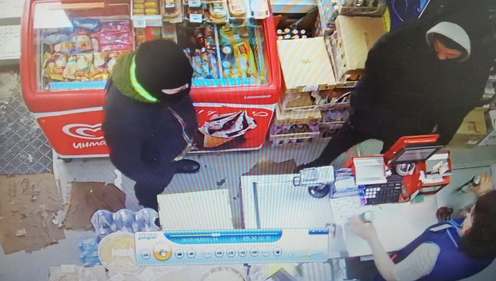 Всего установлено 18 фактов сбыта.