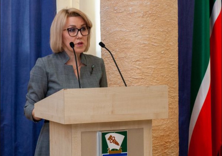 Главврач ЦРБ Зеленодольска: Все обвинения об урезании зарплаты и нарушениях - выдумки