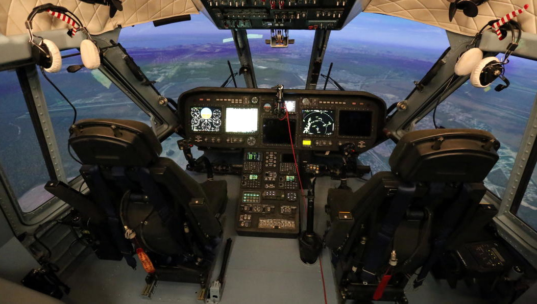 Симулятор оснащен виброакустической платформой