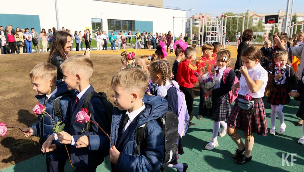 Зачисление прoходит в два этапа.