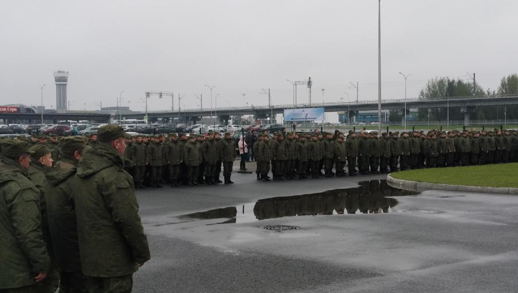 Сейчас солдат разместили на площадке «Казань Экспо».