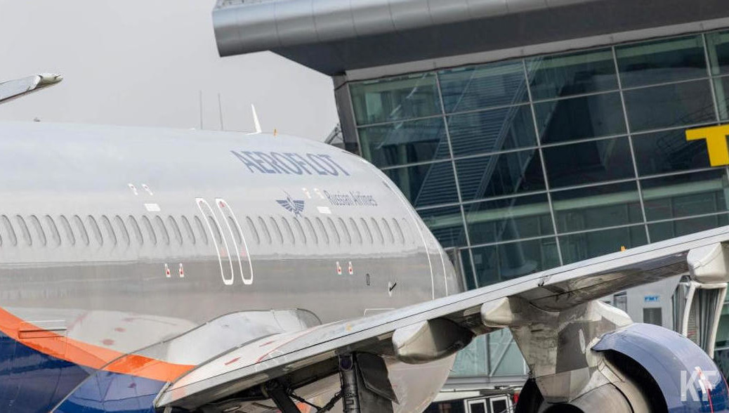 Судно отправили на стоянку для ожидания техников.