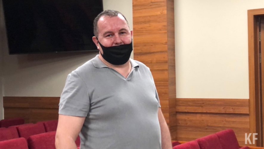 Общая сумма мзды 290 тысяч рублей.