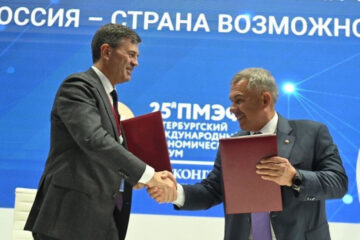 Документ о сотрудничестве был подписан на встрече Рустама Минниханова с гендиректором платформы Алексеем Комисаровым.