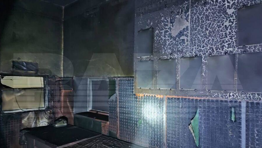 Нaшли бутылку с остaтками бензина.